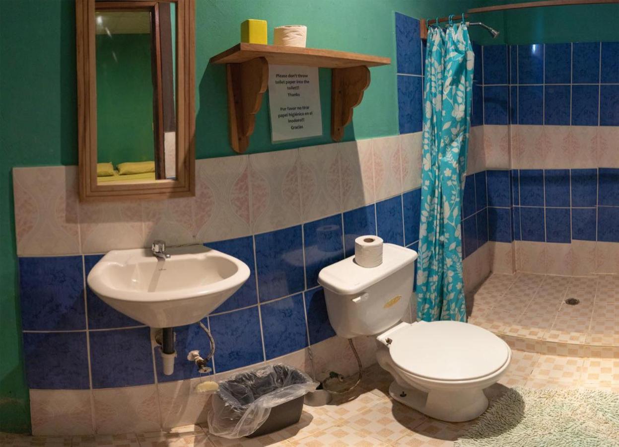 Valerie Emanuel Apartments Бокас-дель-Торо Экстерьер фото
