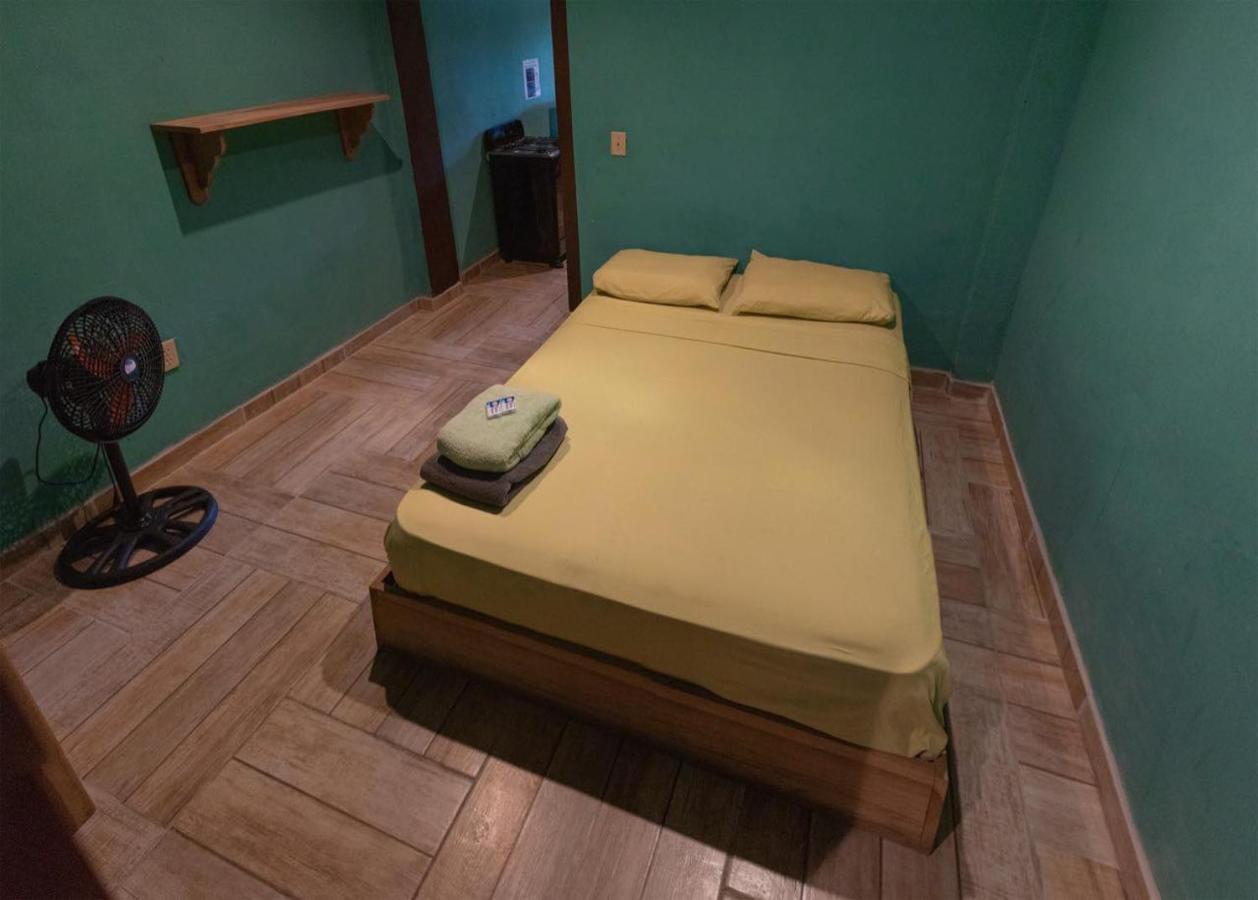 Valerie Emanuel Apartments Бокас-дель-Торо Экстерьер фото