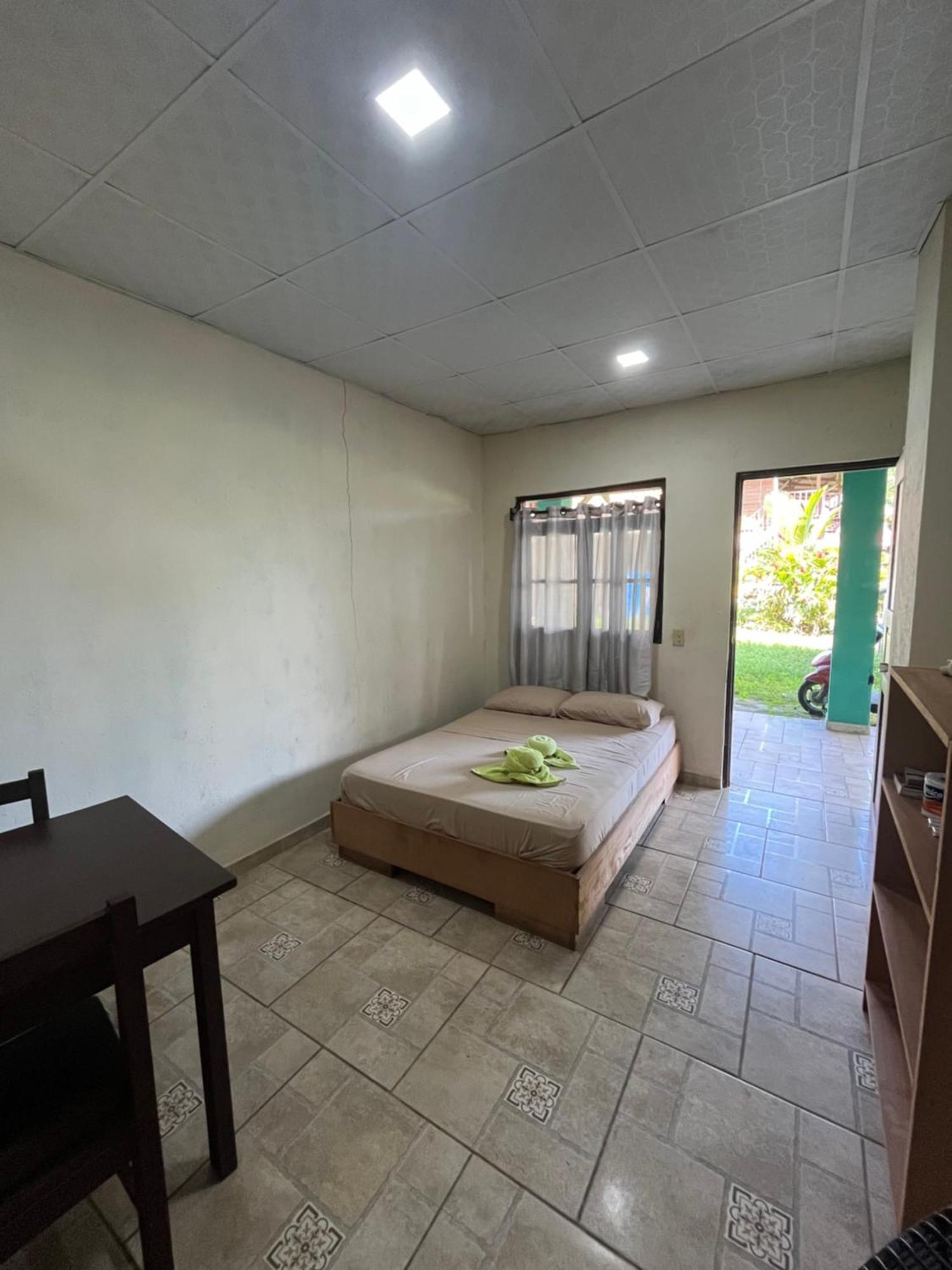 Valerie Emanuel Apartments Бокас-дель-Торо Экстерьер фото